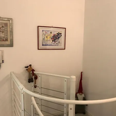 Casa Mary Due - Trilocale Con Giardino Privato A Due Passi Dal Apartamento